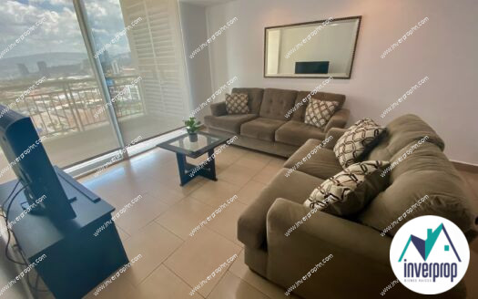 Apartamento Amueblado en Green Tower